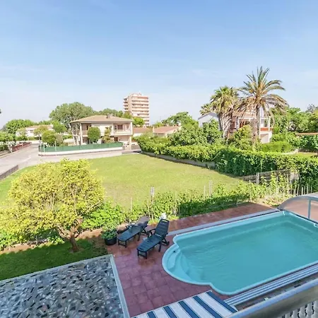 Villa Espaciosa Cerca De La Playa De Sant Pere Pescador